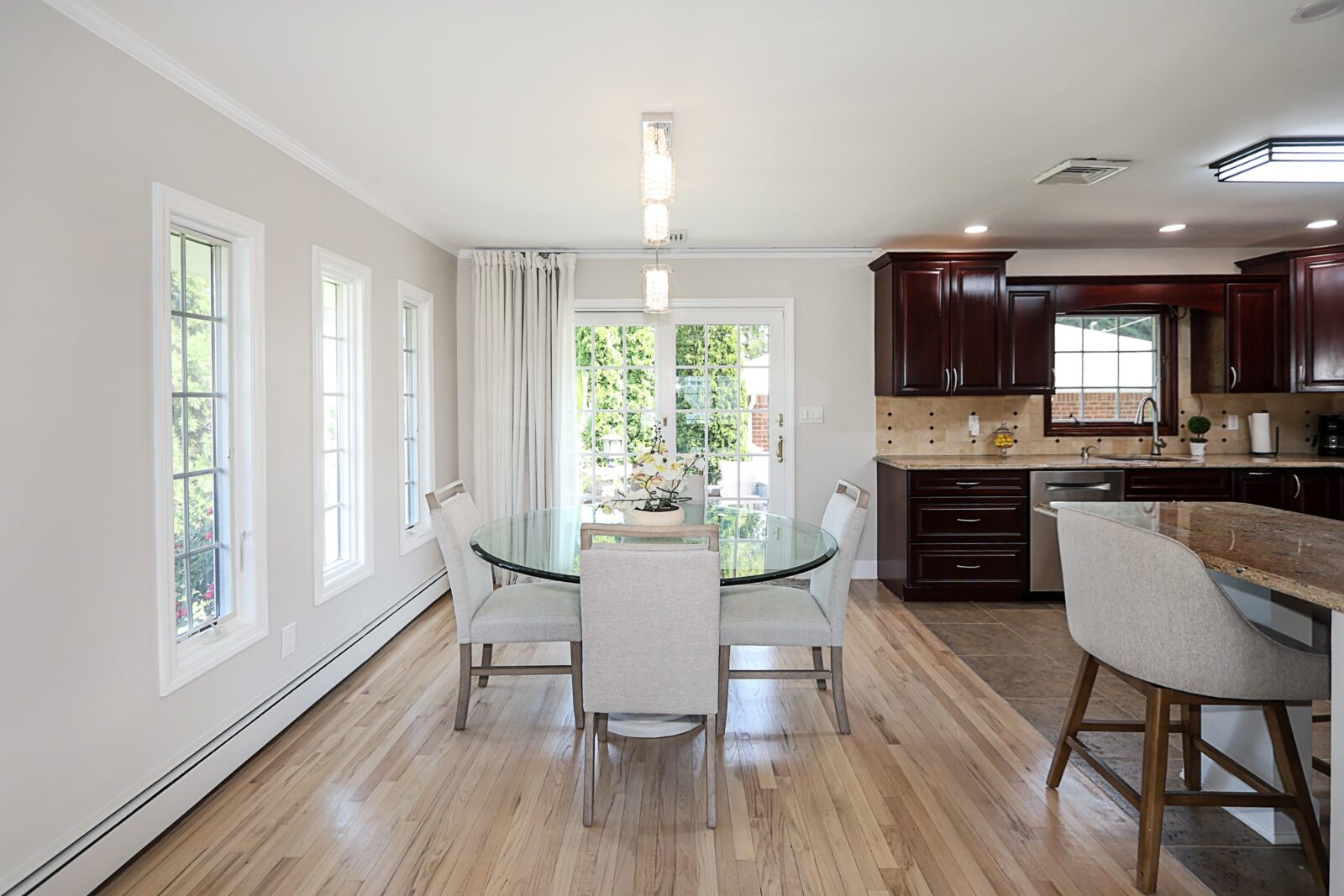 12 Barnum Ave, Plainview 12-min