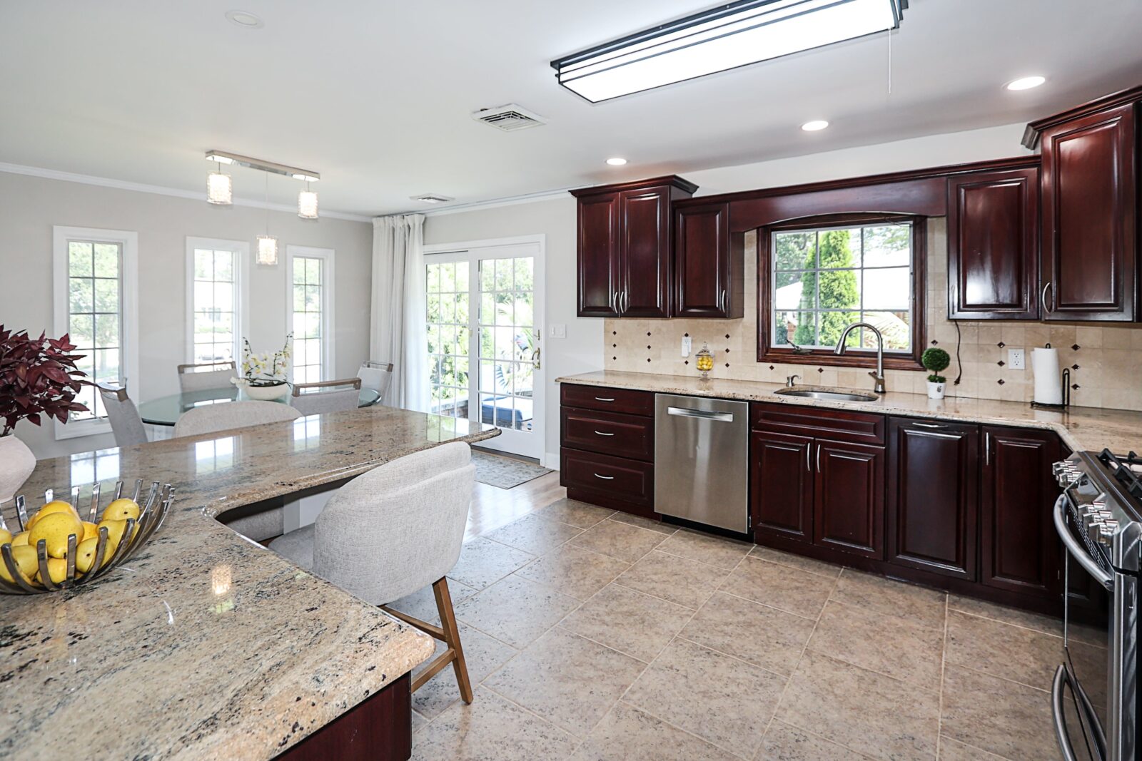 12 Barnum Ave, Plainview 18-min