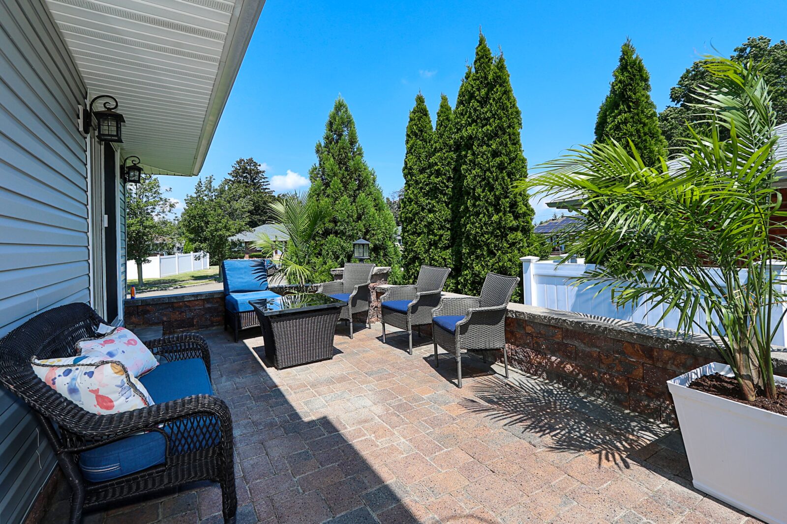 12 Barnum Ave, Plainview 35-min